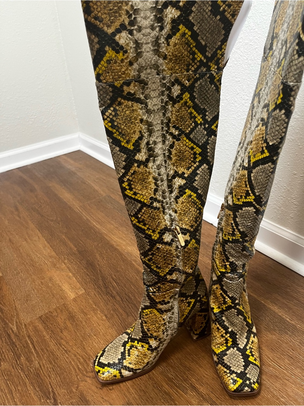 Circus by Sam Edelman Snake Print OTK Boots Size 7.5 - Picture 3 of 7